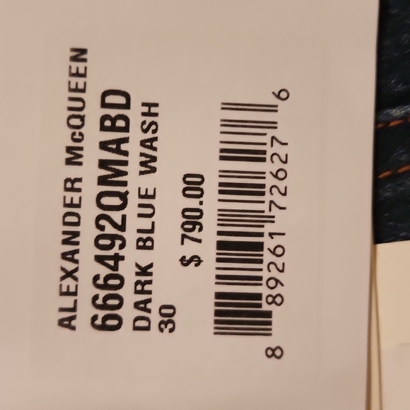 Alexander Mcqueen -The perfect cuffed pant with darts at waiste so flattering 30 - Picture 8 of 10